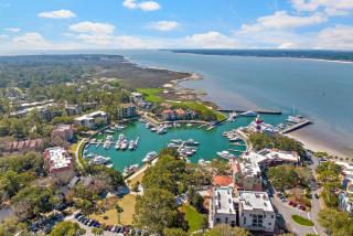 Oceanside Stay - On 18th Hole Near Harbortown - Hilton Head Island - 9