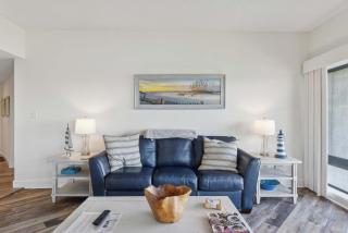 2BDR Waterfront in Captains Quarters with Shared Pool - Hilton Head Island - 1
