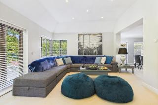 3 beds Luxury Family Home with Self-Check in & Direct Train to London - West Byfleet - 9