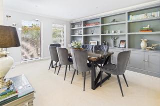 3 beds Luxury Family Home with Self-Check in & Direct Train to London - West Byfleet - 6