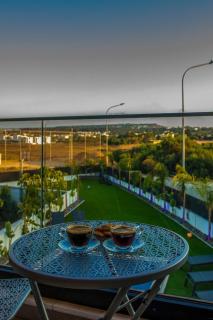 Luxury Elegant Home - 8