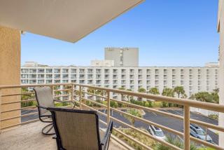 2 BDR Family with Water Views Beach Access & 0-Entry Pool - 4