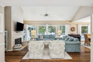 Beautiful 4BDR with Hot Tub & Pool Shuttle to Beach - Hilton Head Island - 9