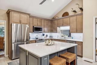 Beautiful 4BDR with Hot Tub & Pool Shuttle to Beach - Hilton Head Island - 7