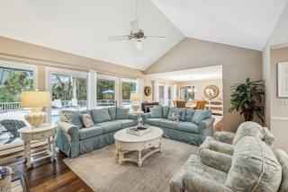 Beautiful 4BDR with Hot Tub & Pool Shuttle to Beach - Hilton Head Island - 1