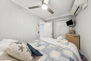 Beachfront Condo with Communal Pool & Ocean Views - 3