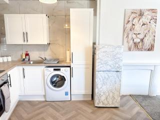 Modern 2-4 Beds - Contractors - Morpeth - 9