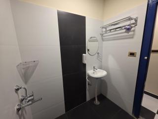 HosteLife Brookfield By De Royale Hotels - 3