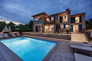 Villa Sterpazzi for 8 people near Poreč with 38 m2 heated pool, sea view & wellness - Višnjan - 9