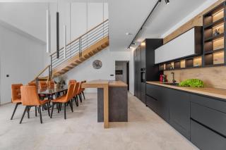 Extravagant Omis Villa 5 Bedrooms Villa Chazaret Frontline Location Spectacular Sea Views Pool Table Sauna - Omiš (Almissa) - 3