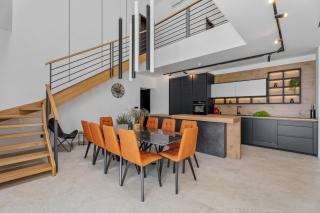Extravagant Omis Villa 5 Bedrooms Villa Chazaret Frontline Location Spectacular Sea Views Pool Table Sauna - Omiš (Almissa) - 2