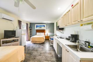 Resort Studio Rental with Community Pool in Naples! - 8