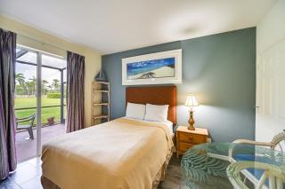 Resort Studio Rental with Community Pool in Naples! - Naples - 3