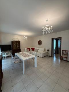 Betty's House - 9
