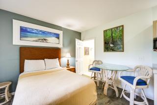 Resort Studio Rental with Community Pool in Naples! - Naples - 2