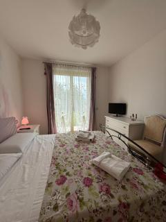 Betty's House - 5