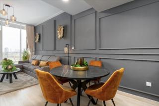 BLVD - Upgraded Highrise Suites - 7