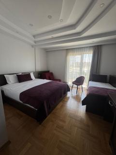 Hotel Real - Pristina - 2