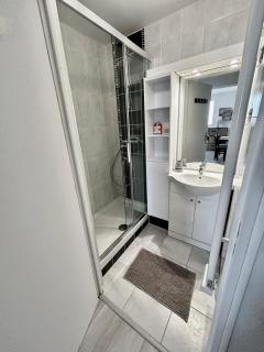 Superbe appartement face mer à 30m de la plage - 4