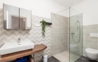 2 Bedroom Stunning Home In Miholascica - 5