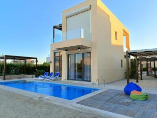Breezy Lagoonfront Escape 3BR with Private Pool I Tawila El Gouna - 5