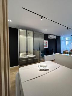 Alles Komuna studio apartment - 8