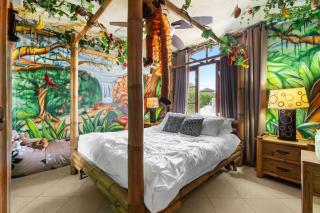 Spacious Villa near Beaches w Pool Sunset Deck - 8