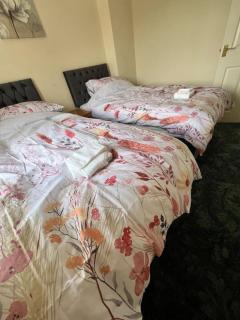 Canal Way- Cozy 3-Bed House - Ilminster - 0