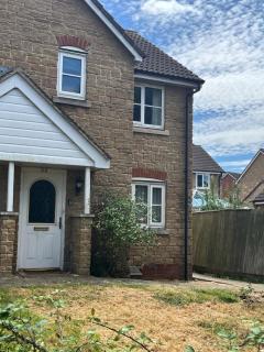 Canal Way- Cozy 3-Bed House - Ilminster - 9