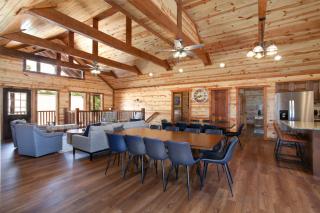 Grace Woods Retreat with Indoor Pool Sleeps 22 - 8