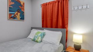 Cozy and Private Studio w Outdoor Deck - 8