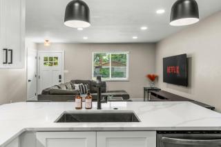 Stylish Arvada Duplex Central Access to Denver - 3