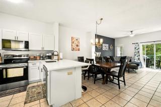 Near Disney Balcony and Grill Resort Amenities Community Pool - 6