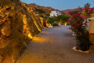 Holidays In Ios - Mylopotas - 4