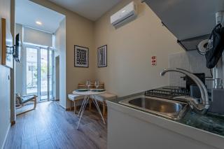 Nomad's Boulevard Flats - 5