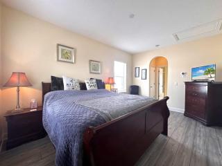 Cozy Reunion Resort Home - Sleeps 4 Near Disney - 5