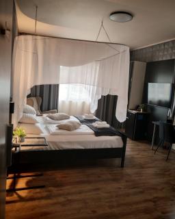 Boutique Hotel & Event Center - 7