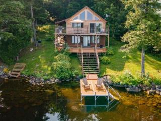 Red Cedar Haven Lakeside Tranquility - 0