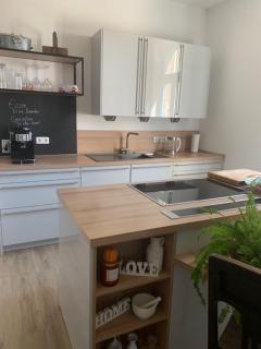 Große Ferienwohnung in einer Villa im Grünen - Neustadt am Kulm - 8
