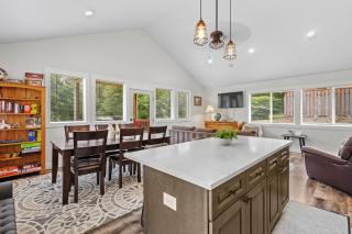 Nehalem Coastal Oasis - Secluded Coastal Home with Hot Tub on 14 Acres - Nehalem - 1