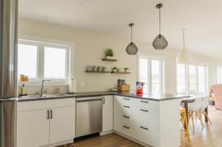 Sou'West Sunshine Cottage with Hot tub and Pool - Kensington - 8