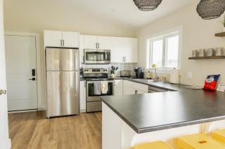 Sou'West Sunshine Cottage with Hot tub and Pool - Kensington - 9