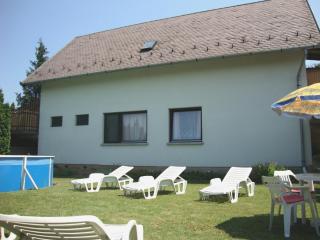 VUCA Apartmanház - Balatonboglár - 0