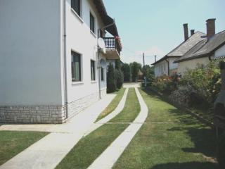 VUCA Apartmanház - Balatonboglár - 4