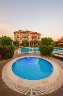 Golden Moon Hotel - 5