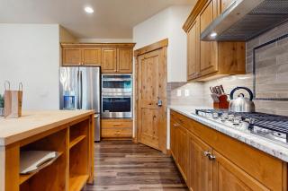 Tranquility Trail at Suncadia Resort - 4