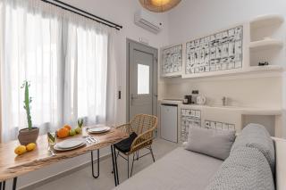 Adama's Suites - 9