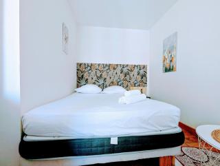 Budget studio- The river seine - Saint-Denis - 7