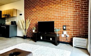 Modern Gem Near Mall of Africa! - Kyalami - 0