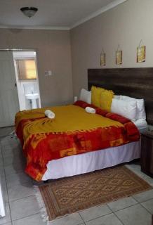 Courtlyguesthouse - 1